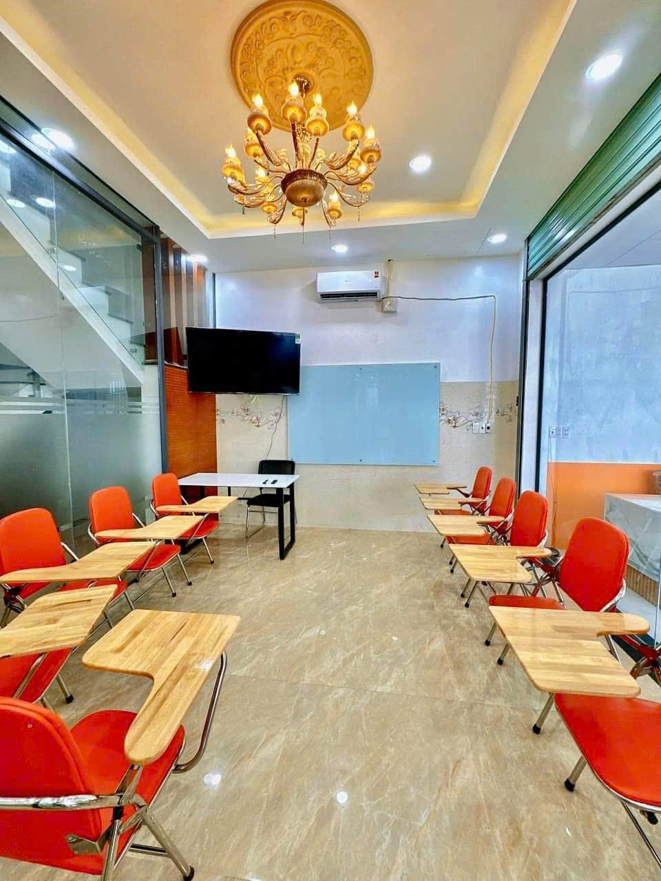 TÌM ĐÂU RA NHÀ 3 TẦNG CÓ TIỀN THUÊ 15 TIỆU -DT 143M2 -GIÁ CHỈ 7.2 TỶ- TRUNG TÂM PHÚ MỸ - TDM -BD