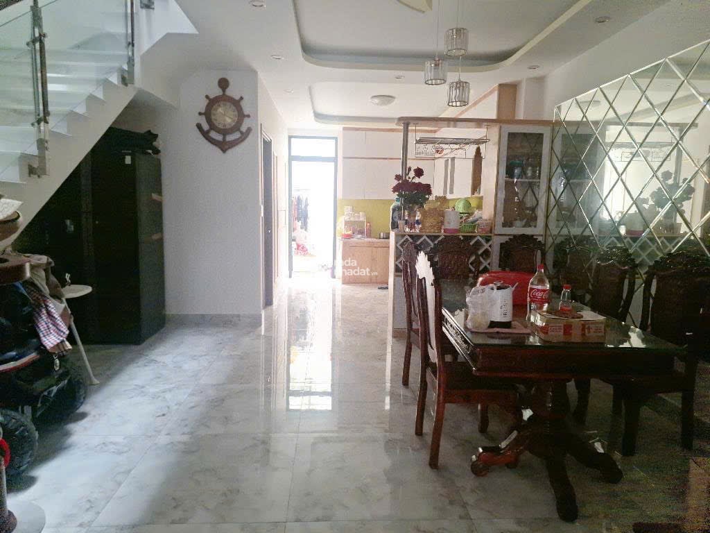 Huỳnh Tấn Phát (chủ nhiệt bán giảm 800tr); 7x19m; 3 tầng; cách Phú Mỹ Hưng 2 phút