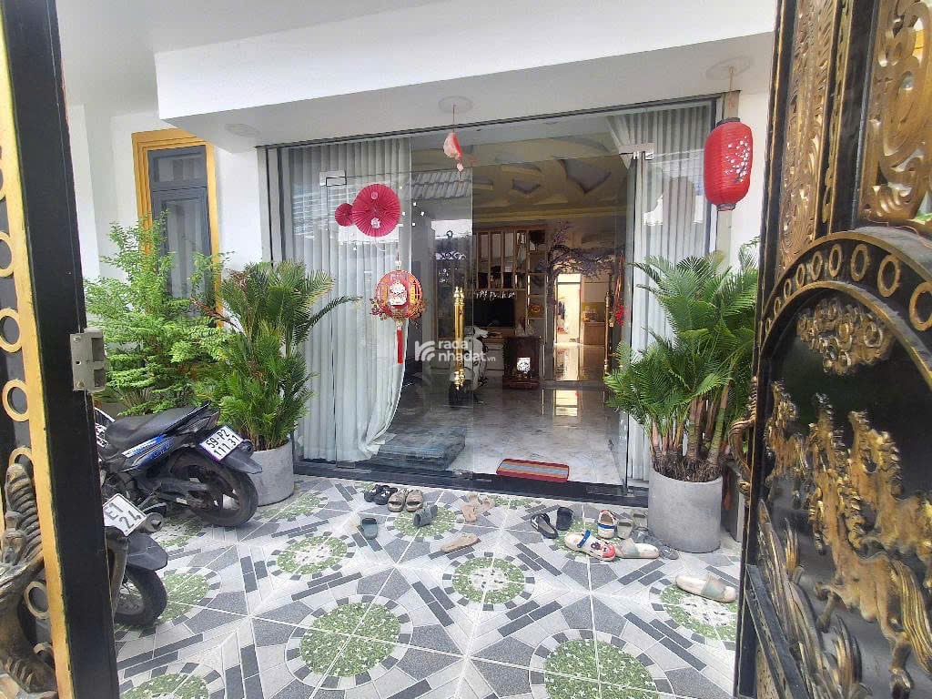 Huỳnh Tấn Phát (chủ nhiệt bán giảm 800tr); 7x19m; 3 tầng; cách Phú Mỹ Hưng 2 phút