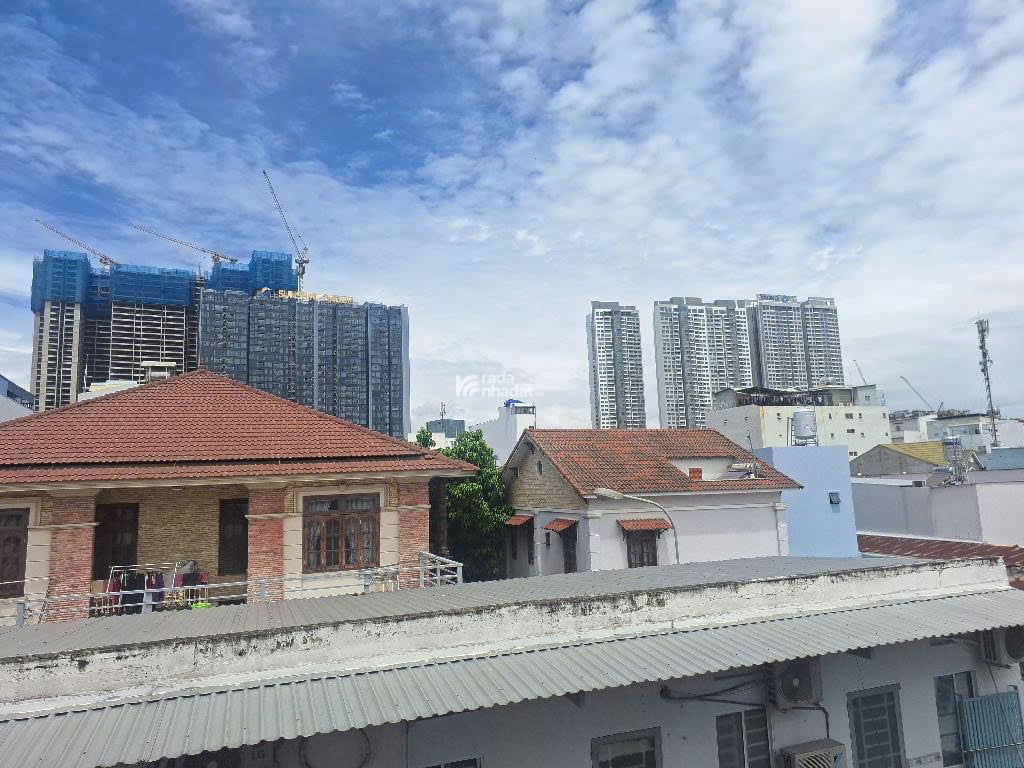 Huỳnh Tấn Phát (chủ nhiệt bán giảm 800tr); 7x19m; 3 tầng; cách Phú Mỹ Hưng 2 phút