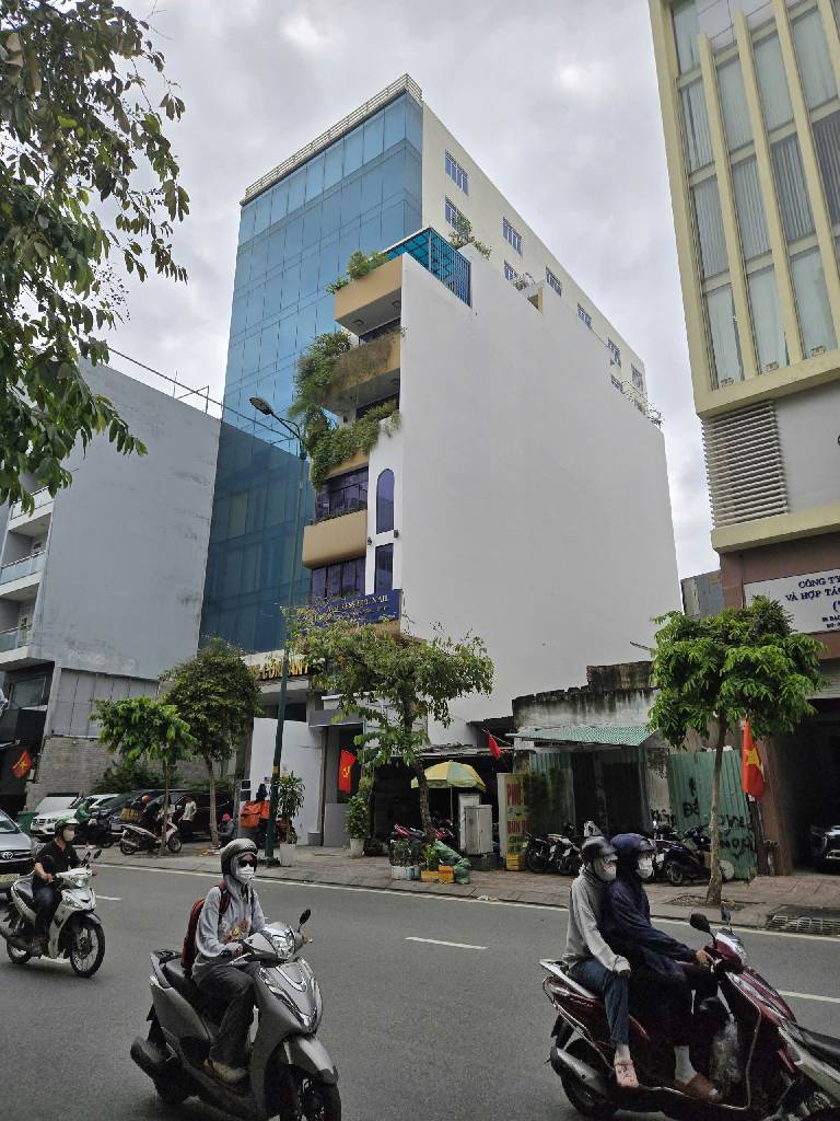 KHUÔNG VIÊN 198M2- CỬA NGỎ SÂN BAY TÂN SƠN NHẤT- MẶT TIỀN 20M