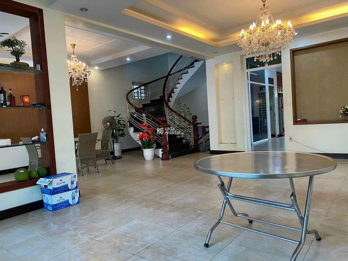 Bán biệt thự vườn 25m x 45m .Mặt Tiền đường Lê thị Liêng, phường thới an.Q12