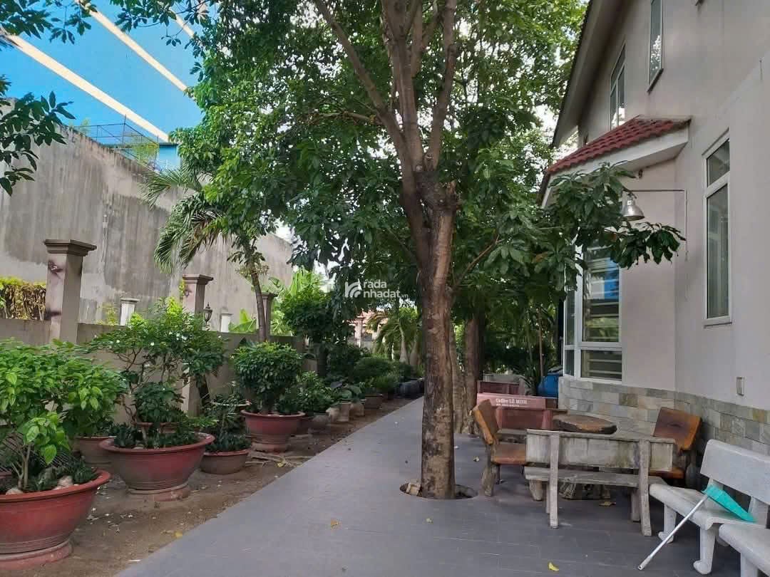 Bán biệt thự vườn 25m x 45m .Mặt Tiền đường Lê thị Liêng, phường thới an.Q12