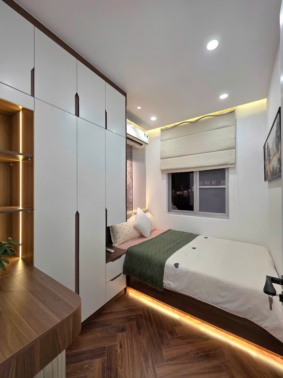 Bán căn hộ gần đại học RMIT, sky garden 2, Q7, 3PN nhà mới đẹp, giá chỉ 7,8 tỷ