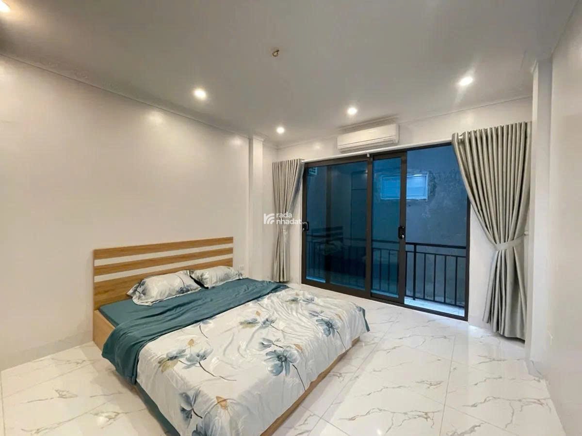 Bán nhà phố Chùa Bộc  DT 50m, 5 tầng, MT 4m trung tâm Đống Đa chào giá 12,8 tỷ 