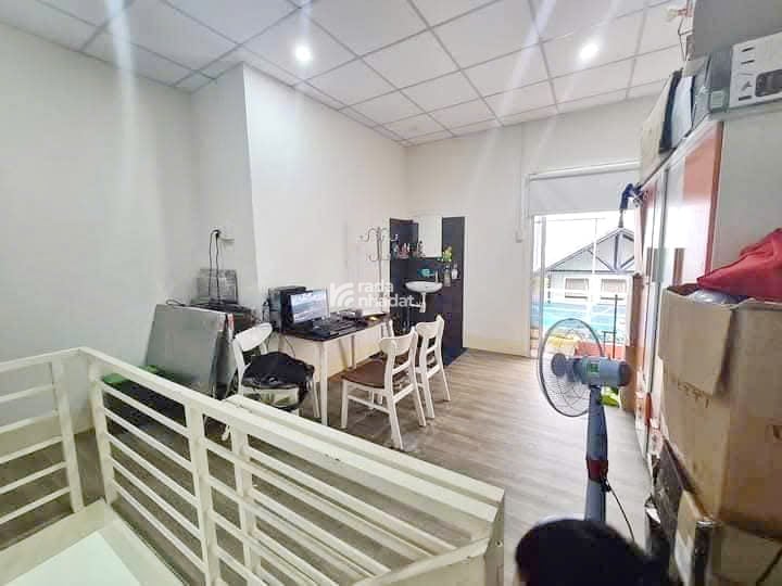 Bán nhà 1 lầu sát MT đường Phạm Thế Hiển P. Chánh Hưng Quận 8