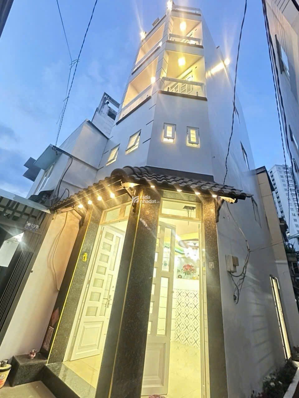 NGAY TRUNG TÂM QUẬN 6, NHÀ 5 TẦNG MỚI TINH, SÁT MẶT TIỀN LÒ GỐM, 30M2, GIÁ CHỈ 4.58 TỶ