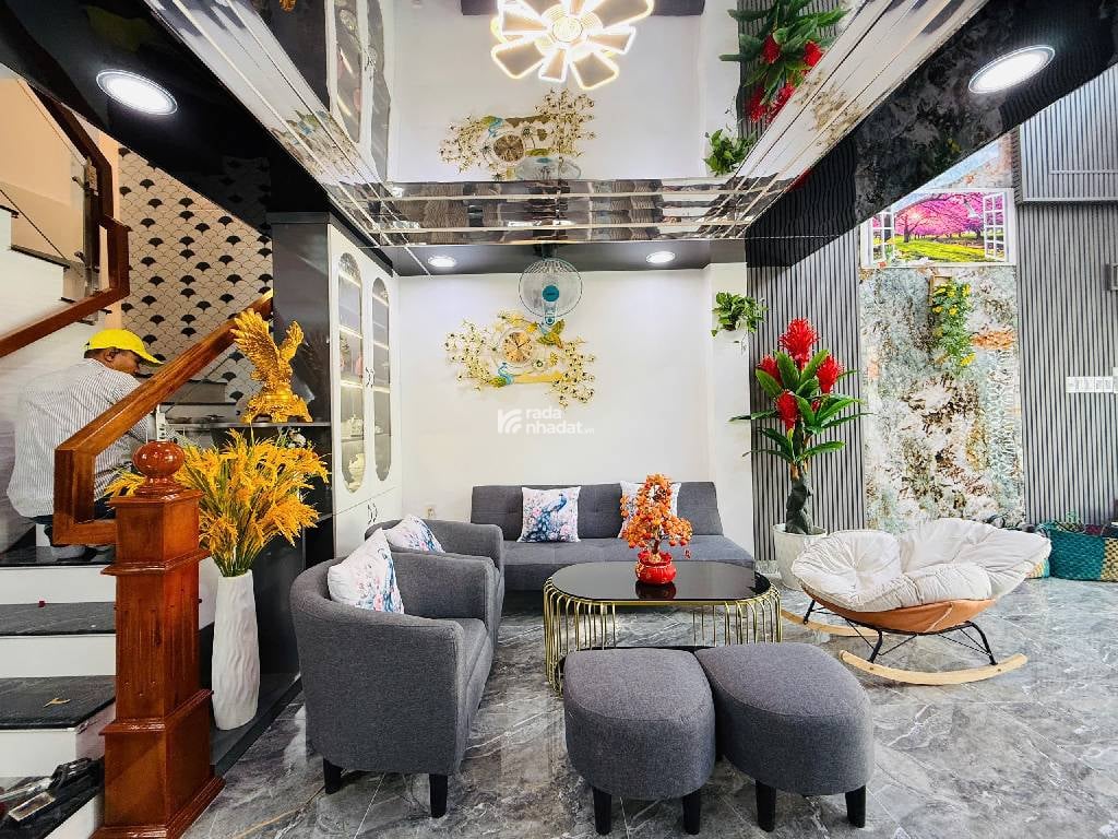 chủ gấp bán trong tháng gì vấp