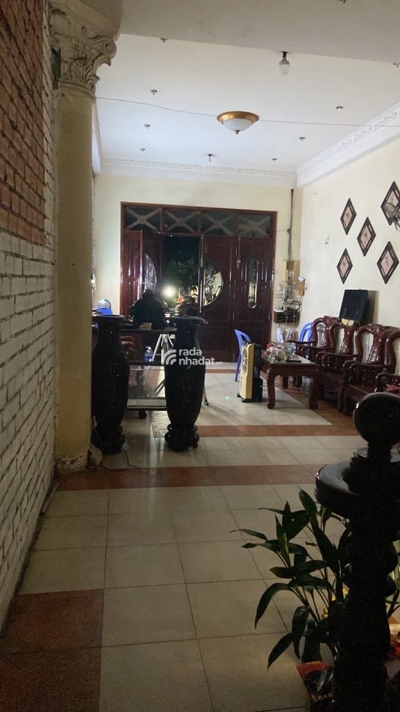 HXH 8m 1 xoẹt Gần mặt tiền Đường,- Kết cấu 1 trệt 2 lầu 4 PN 4Wc- chiều dài sân để xe khoảng 10m nh