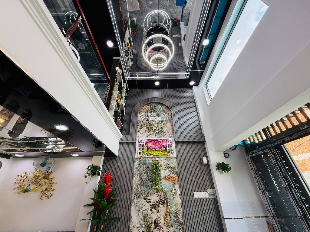 chủ gấp bán trong tháng gì vấp