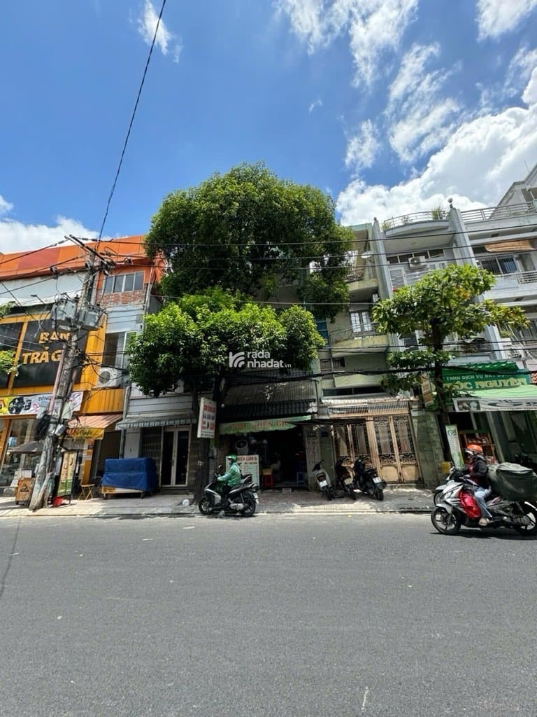 MẶT TIỀN KINH DOANH SẦM UẤT, CẠNH TRƯỜNG HỌC, UỶ BAN - DÒNG TIỀN 20TR/THÁNG