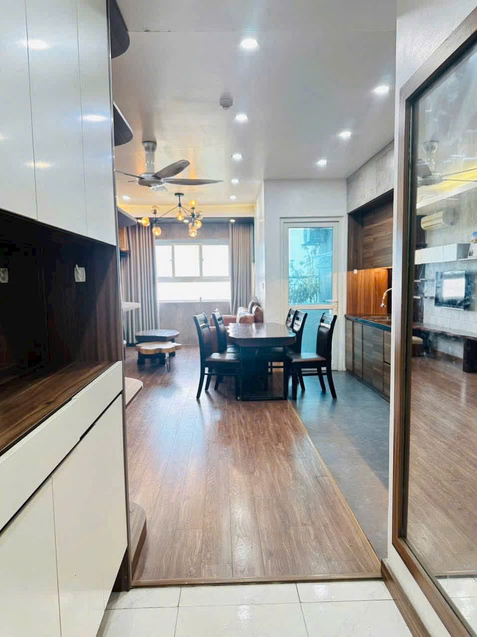 Bán căn hộ góc chung cư Thanh Hà Cienco 5 View thoáng, full nội thất cao cấp