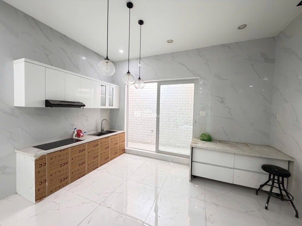 NHÀ PHỐ BÀNH VĂN TRÂN- TT TÂN BÌNHHXH- 4 TẦNG