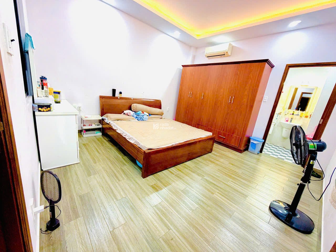  NHÀ ĐẸP 5 TẦNG FULL NỘI THẤT GỖ ĐỒNG KỴ HXH Đặng Lộ, Phường 7, Quận Tân Bình CHỈ 16 TỶ