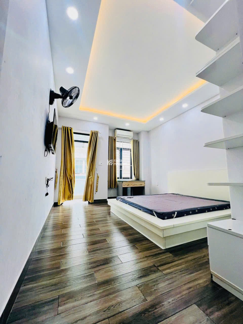  NHÀ ĐẸP 5 TẦNG FULL NỘI THẤT GỖ ĐỒNG KỴ HXH Đặng Lộ, Phường 7, Quận Tân Bình CHỈ 16 TỶ