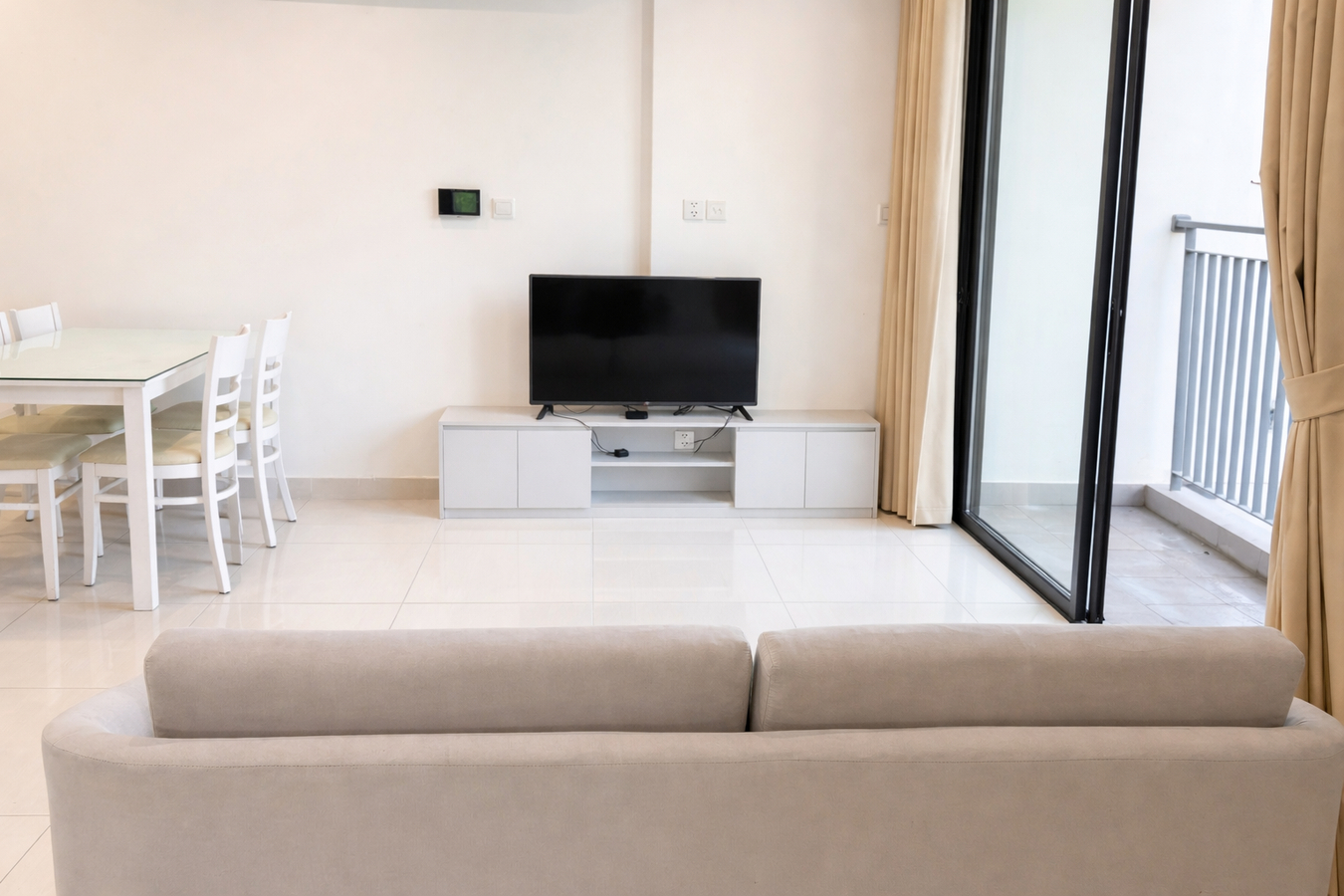 Cần bán 2PN1 69,20m2, phân khu The Origami, giá tốt 3,60tỷ