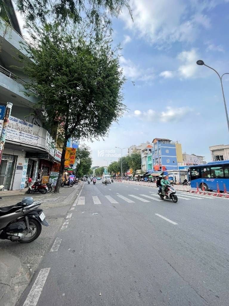 NHÀ NÁT TIỆN XAY MỚI CHDV NGAY ĐẠI HỌC CÔNG THƯƠNG KHÔNG LỘ GIỚI