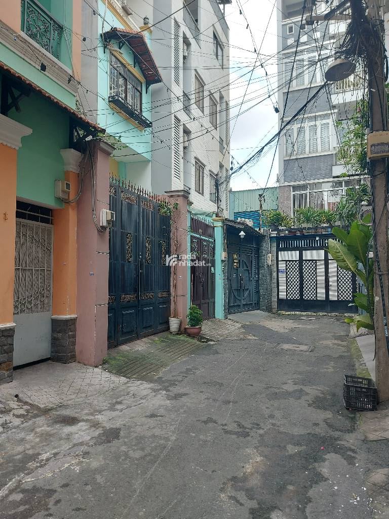 NGAY ETOWN CỘNG HÒA, HXH NGUYỄN HIẾN LÊ, TÂN BÌNH, 68M2 CÓ KC Ở NGAY. GIẢM 350TR CHỈ 10.8T TL  