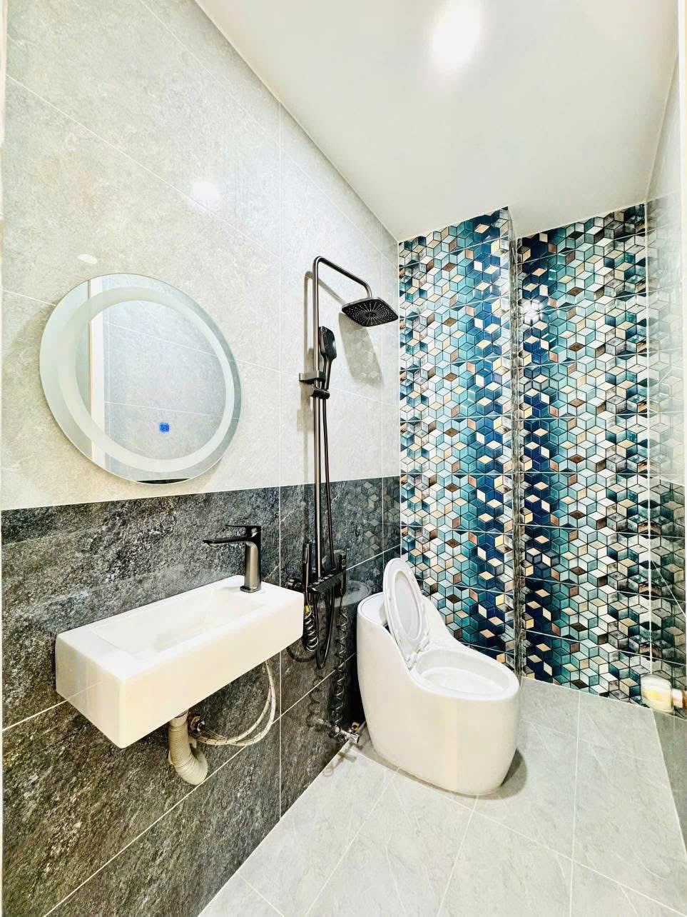 Siêu phẩm bán nhà Nơ Trang Long, P13, Bình Thạnh, 8 tỷ, sổ riêng, tiện ích xung quanh đầy đủ 