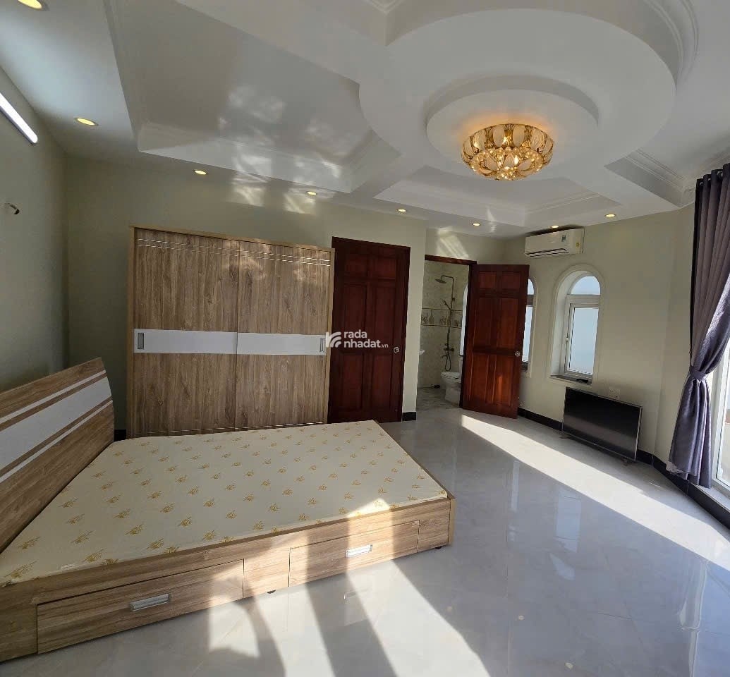 Nhà Hẻm 8m Ngay Nơ Trang Long-Trần Quý Cáp, cách 1 căn ra mặt tiền, ngang 5.3m, Giá 8 tỷ 