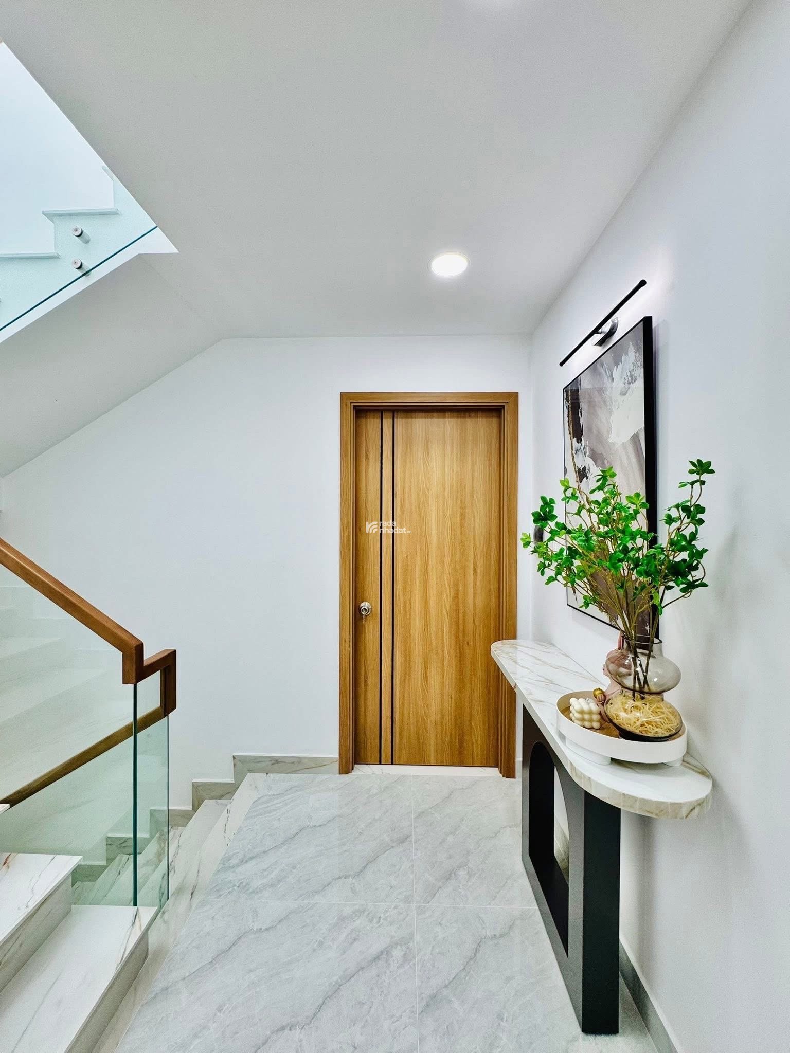 SIÊU PHẨM TRUNG TÂM GÒ VẤP – NHÀ XÂY MỚI 4 LẦU – FULL NỘI THẤT CAO CẤP – HẺM XE HƠI 5M – 8.25 TỶ