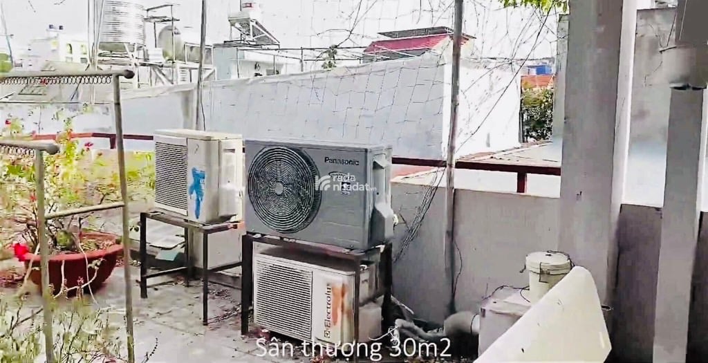  Ô TÔ VÀO NHÀ, XE TẢI QUAY ĐẦU TRƯỚC NHÀ - GẦN 50M2 - 4 TẦNG, 5 PHÒNG - NGANG KHỦNG 6M - TÂN PHÚ