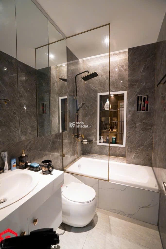 NHÀ ĐẸP 5 TẦNG GÓC 2MT NGUYỄN BẶC - XE HƠI VÀO NHÀ - FULL NỘI THẤT