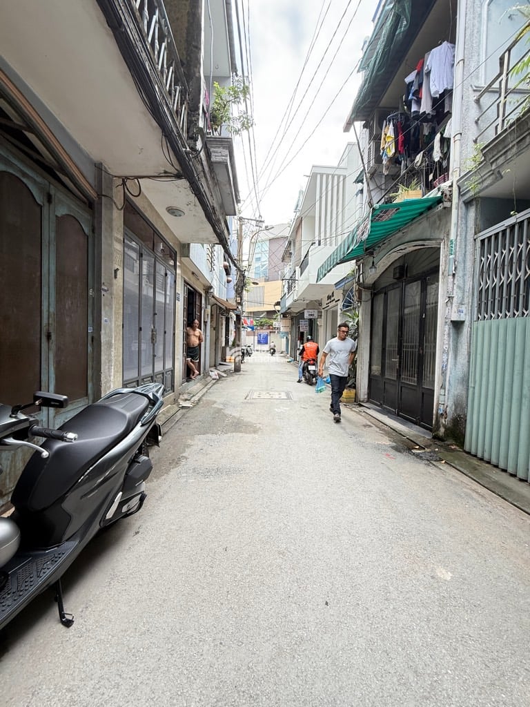 SÁT Q10 HẺM XE HƠI, NGHĨA HÒA, TÂN BÌNH, 40M2 CÓ KC Ở NGAY. GIẢM 350TR CHỈ CÒN 9.5T TL 