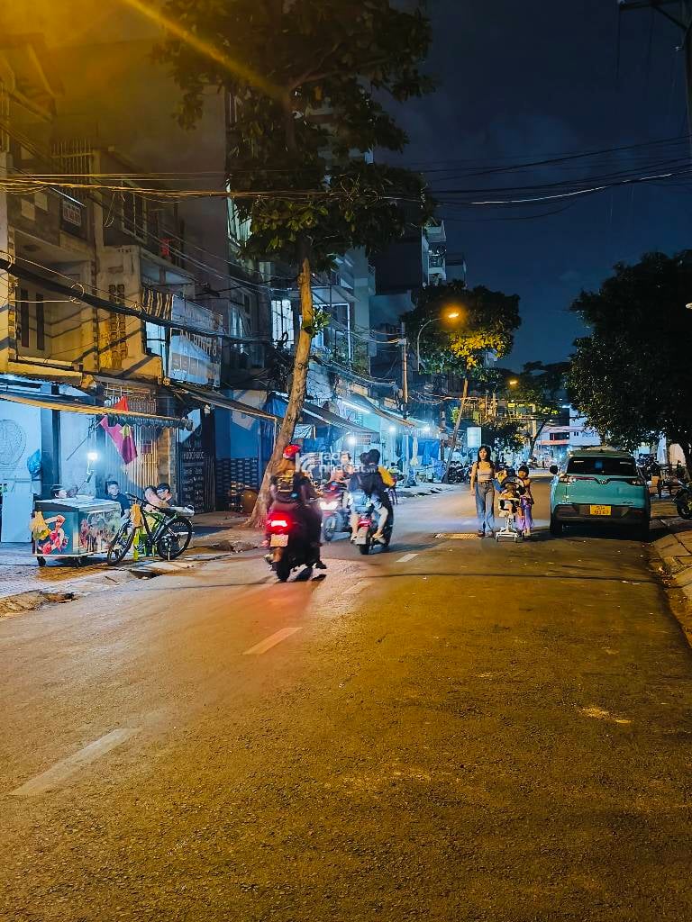 BÁN NHÀ MẶT TIỀN DƯƠNG BÁ TRẠC QUẬN 8 55M2 7.X TỶ 4PN PHƯỜNG 1 