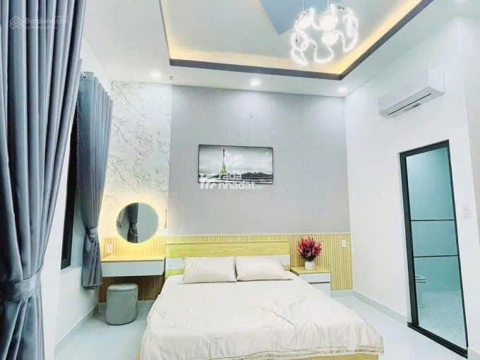 CHỐT NHANH CĂN NHÀ LÊ VĂN SỸ, PHÚ NHUẬN/ 53,6M2/ Giá chỉ 4 Tỷ 520Tr/ sổ riêng/ hẻm oto