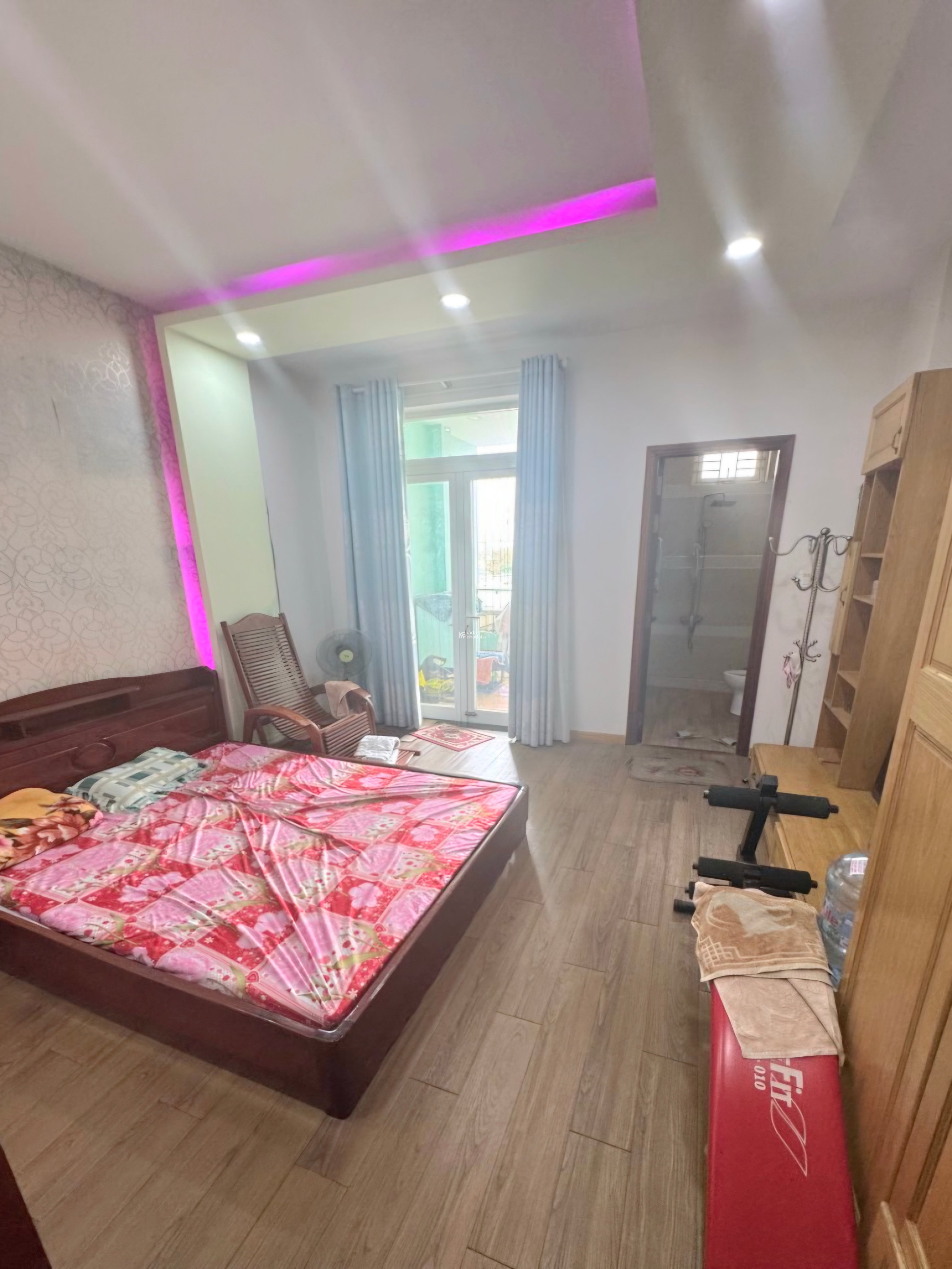 MẶT TIỀN TÊN LỬA - 4 TẦNG ,THANG MÁY - 160M2 