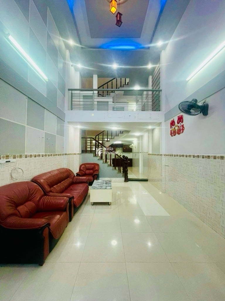 Bán nhà 2 tầng 54m2, mua vào ở ngay đường Nguyễn Văn Khối,Gò Vấp, Giá 4.9 tỷ 