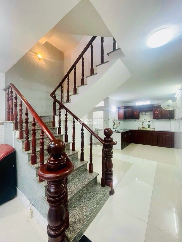 Bán nhà 2 tầng 54m2, mua vào ở ngay đường Nguyễn Văn Khối,Gò Vấp, Giá 4.9 tỷ 