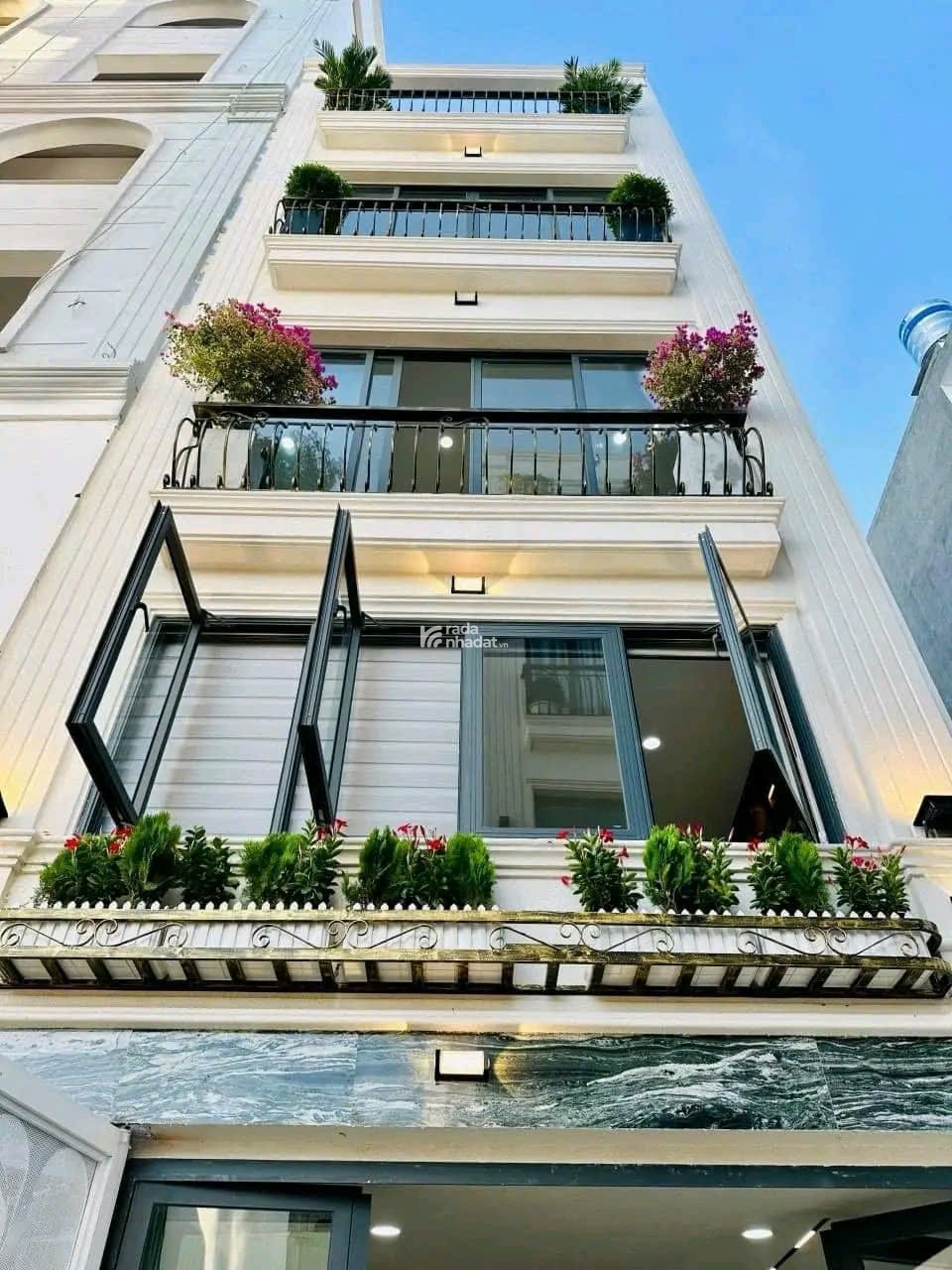 Ngộp! Bán nhà 40m2 Nguyễn Thanh Tuyền, Tân Bình giá 2tỷ150. Gần vòng xoay Lê Văn Sỹ. Sổ hồng riêng