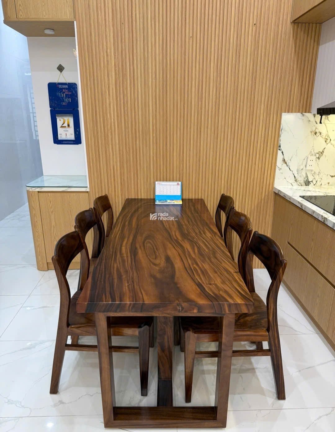  Bán Nhà 3 Tầng Đường 2 Tháng 9 Diện Tích 95m2. Nhà Mới Hoàn Thiện Đủ Nội Thất