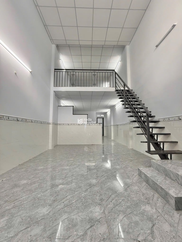 NGAY ĐẦM SEN, HẺM XE HƠI HÒA BÌNH, TÂN PHÚ, 70M2 HIẾM CÓ. GIẢM 450TR CHỈ CÒN 6.75T TL TỐT