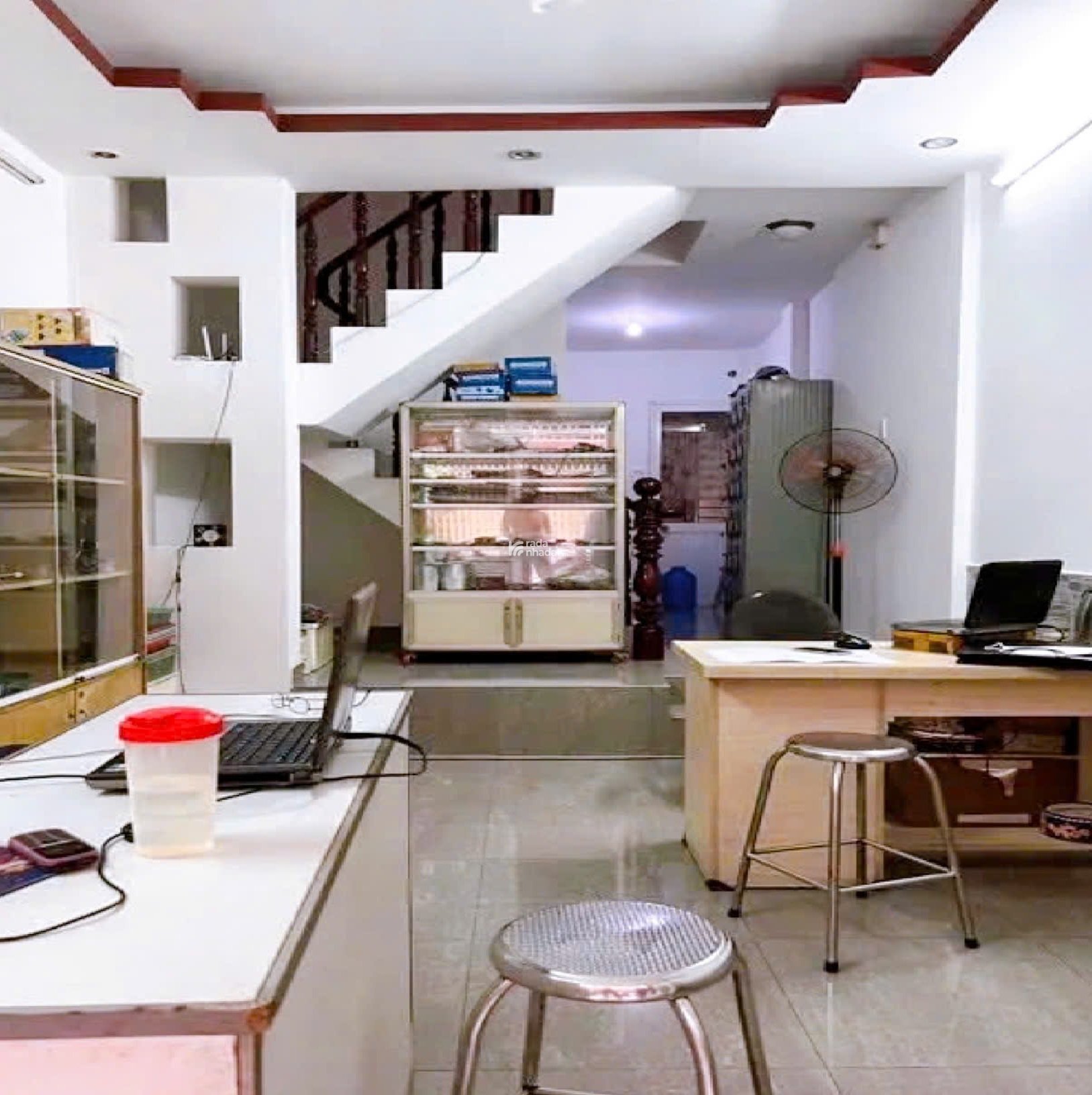 Bán nhà 2 Tầng, hẻm xe hơi Tô Hiến Thành, QUẬN 10, Sổ vuông 3.75 x 10 m, Giá 8.4 tỷ