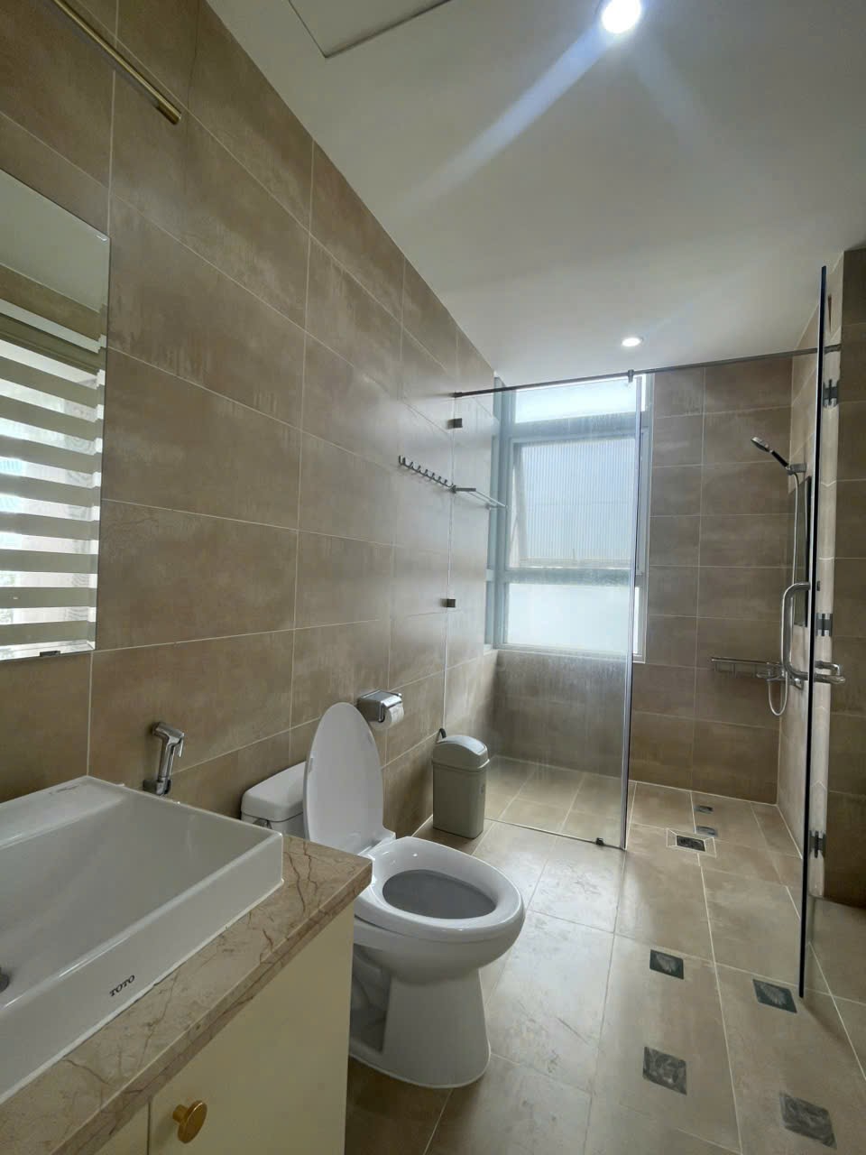 Bán nhanh căn hộ , căn góc, Star Hill, Phú Mỹ Hưng, Q7, 102m2, 3PN nhà đẹp, giá chỉ 10,5 tỷ