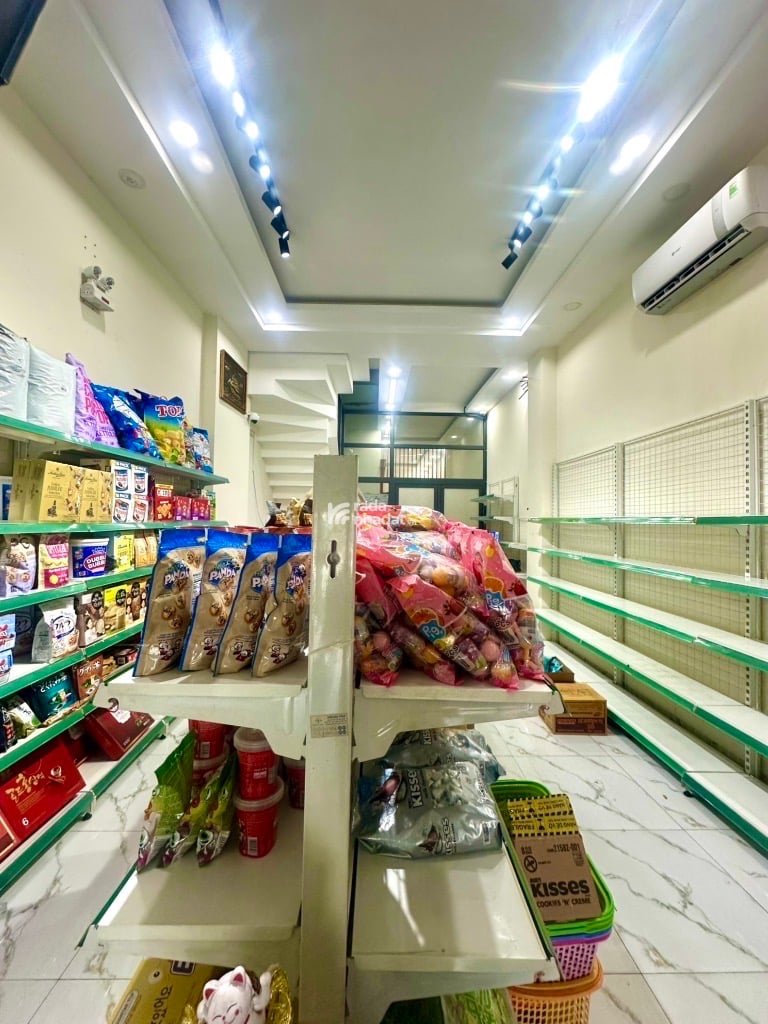 SIÊU PHẨM 5 TẦNG CÓ THANG MÁY-MẶT TIỀN TÂN PHÚ - KINH DOANH SẦM UẤT - ĐANG CHO THUÊ 45 TRIỆU THÁNG