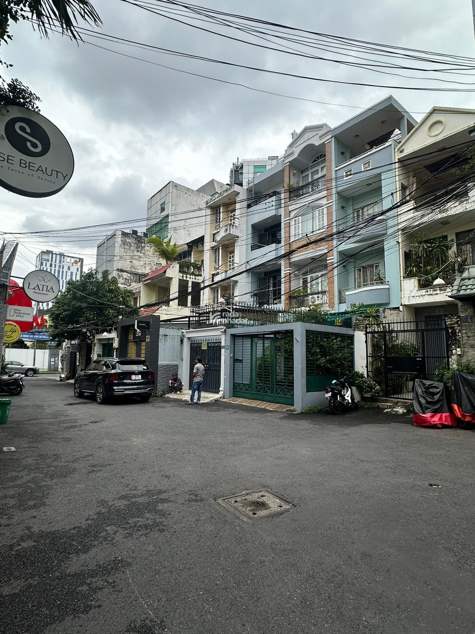 Q.1 .BÁN GẤP KHÁCH SẠN 8 TẦNG Đ, KÝ CON NGAY TT Q1 .4.2 X 17.2m GIÁ 27.5 TỶ 