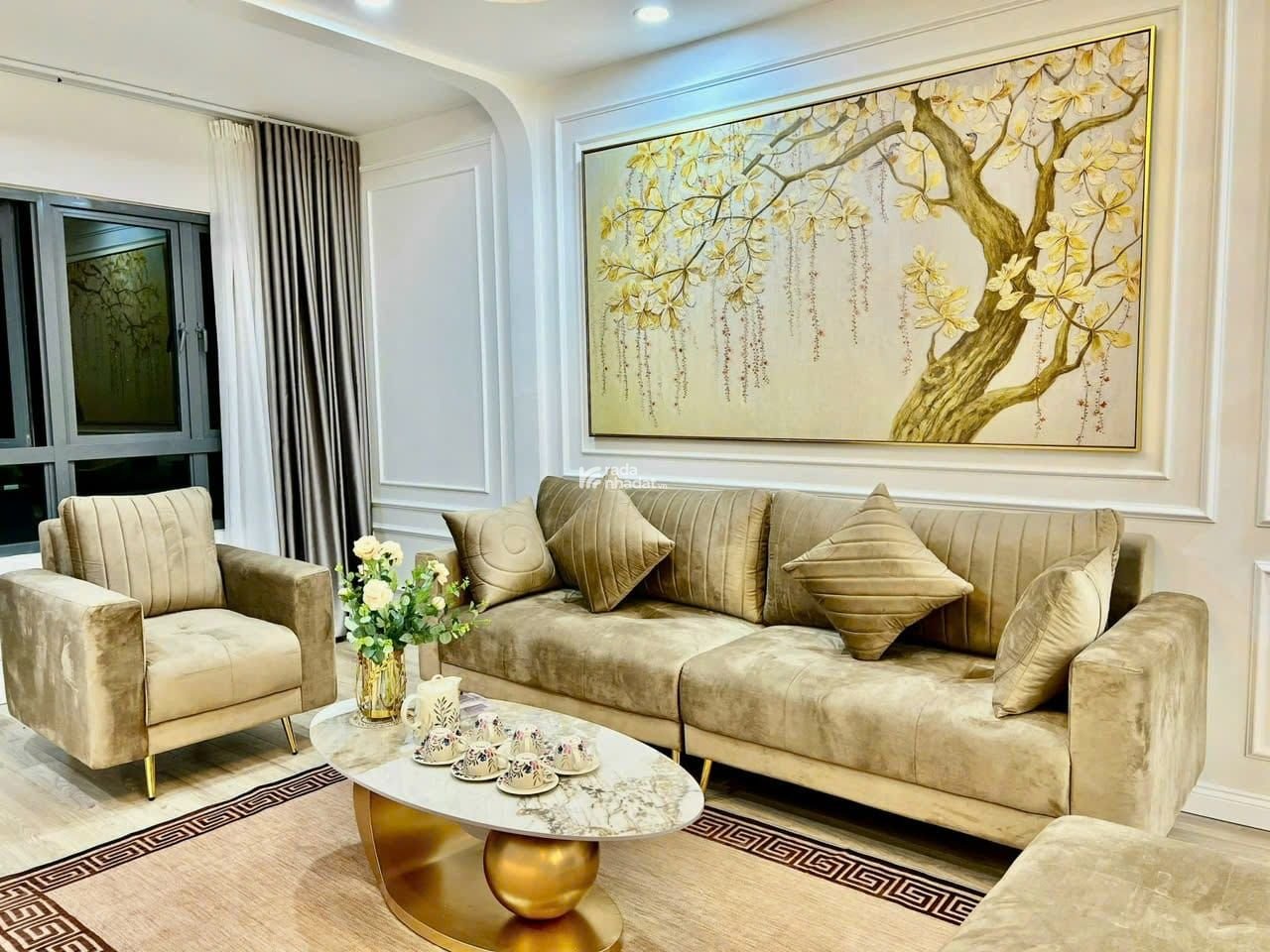 Tôi cần bán căn hộ cao cấp tại dự án Roman Plaza, để lại đầy đủ đồ nội thất, sổ đỏ sẵn giao dịch