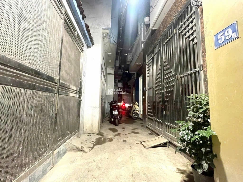 Bán nhà ngõ 80 Xuân Phương DT 46 m 4 tầng giá 6,4 tỷ, ngõ rộng thoáng