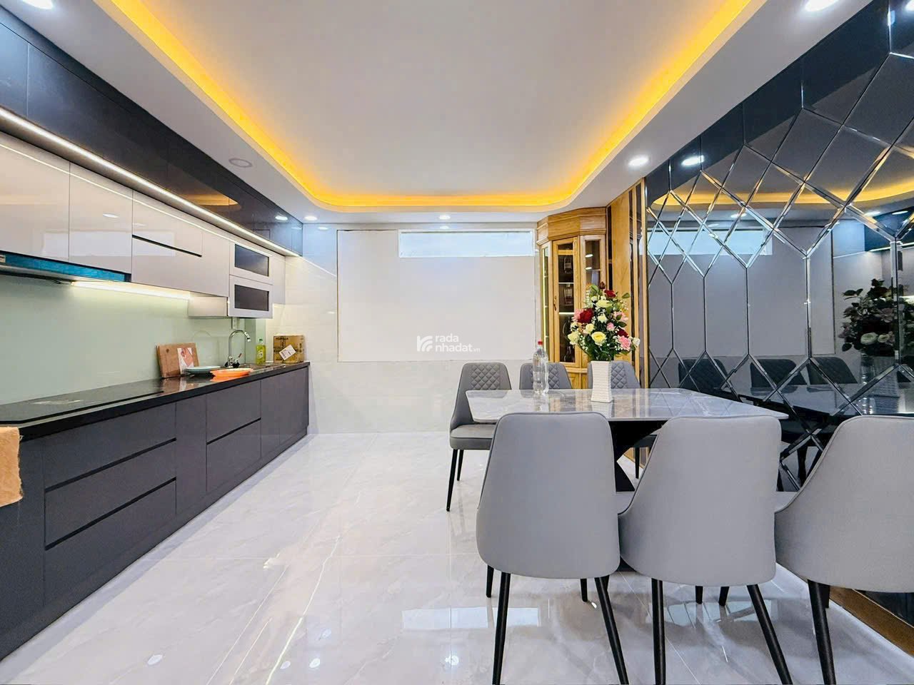 Bán Nhà mới đẹp 343 Tô Hiến Thành Q10 DT(6.5x26m) Hầm 5 tầng Giá chỉ 29.5tỷ