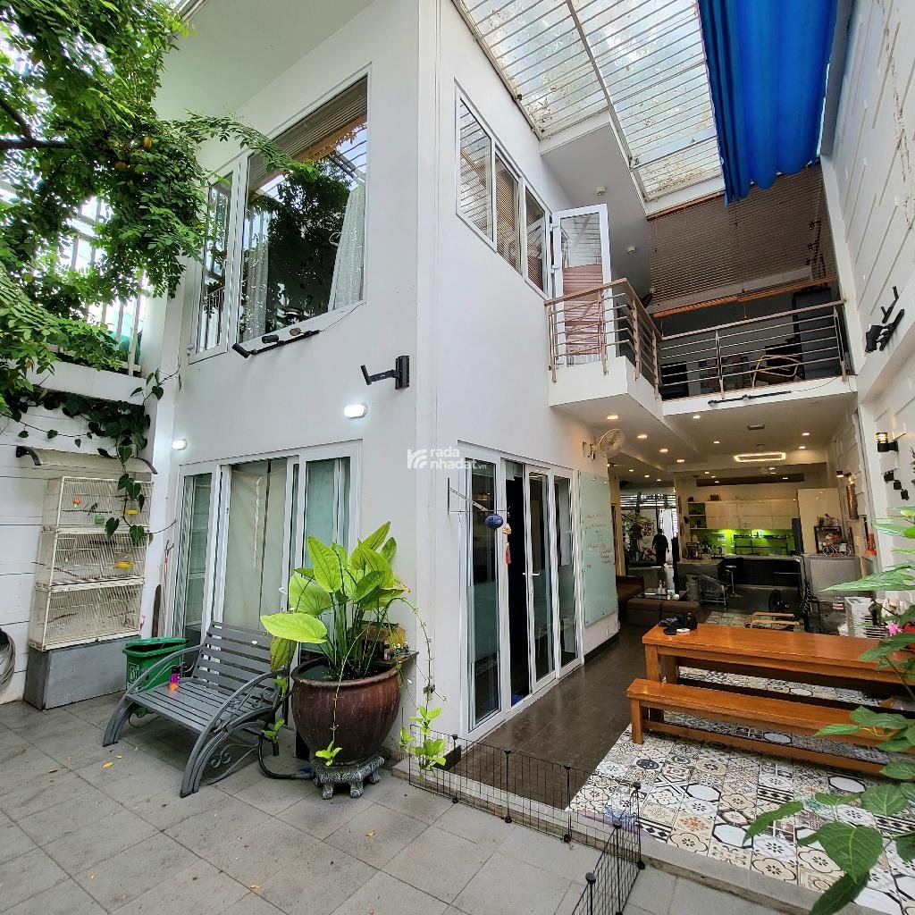 RESORT NGHĨ DƯỠNG - KHU BIỆT THỰ KIỀU ĐÀM- TRẦN XUÂN SOẠN- Q.7-DT:200M2 - 26 TỶ