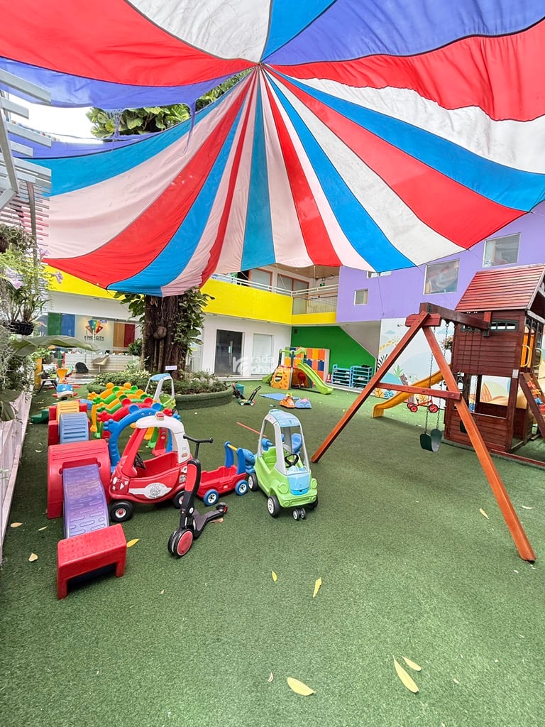 VIP TÂN BÌNH - MẶT TIỀN CỘNG HOÀ - DIỆN TÍCH 865M2 QUÁ HIẾM -  ĐANG CÓ DÒNG TIỀN 200TR/TH