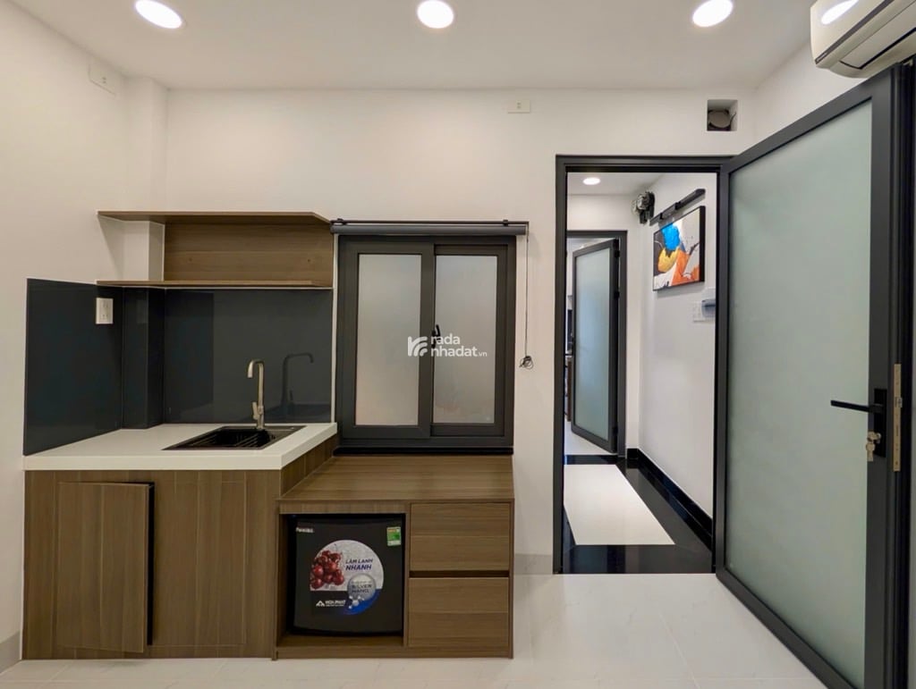 CHDV THÍCH QUẢNG ĐỨC, PHÚ NHUẬN, 5 TẦNG CÓ DÒNG TIỀN 45TR. GIẢM 200TR CHỈ 8.8T