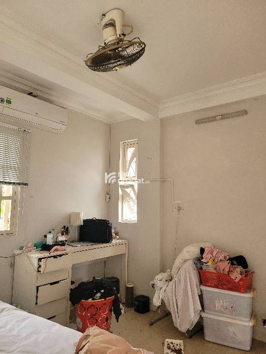 BÁN NHÀ PHẠM VĂN HAI 48M2 5 TẦNG GIÁ 12.8 TỶ GÓC 2 MẶT HẺM NHỰA Ô TÔ NGAY CHỢ KINH DOANH ĐỈNH