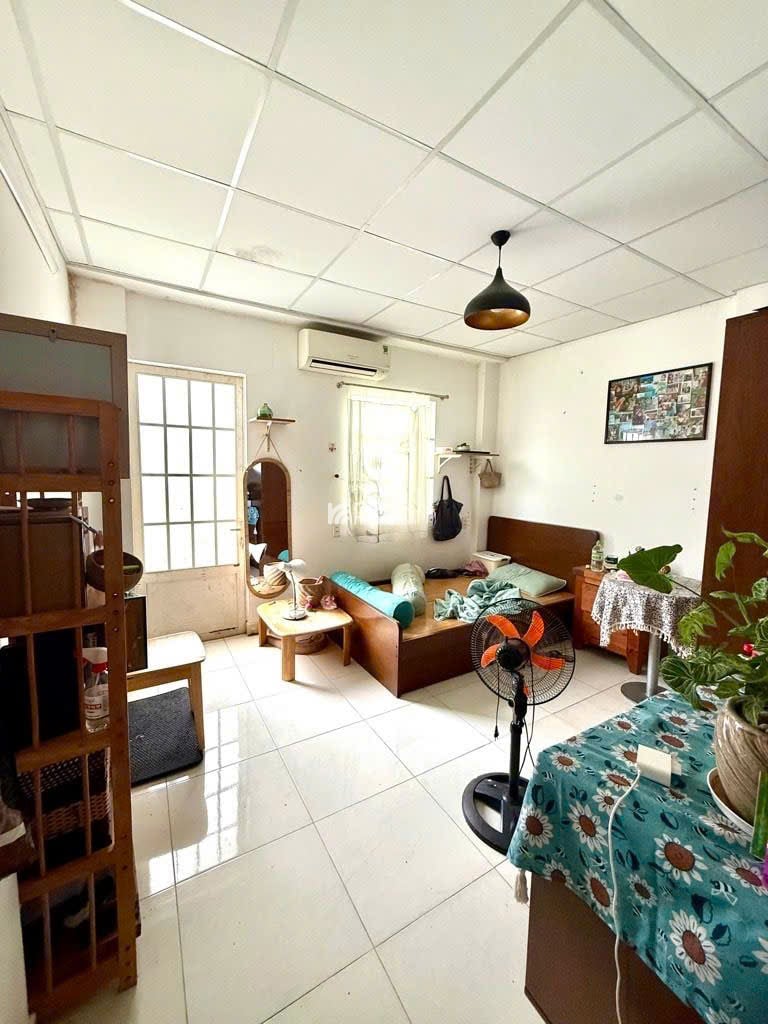 Bán nhà sát dự án cầu Nguyễn Khoái --đẹp BTCT - ngang 4M - nhỉnh 4T còn TL