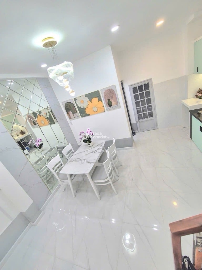 KHU VIP BÀU CÁT, HXH ĐỒNG ĐEN, TÂN BÌNH, 32M2 CÓ KC Ở NGAY. GIẢM 550TR CHỈ 4.8T 