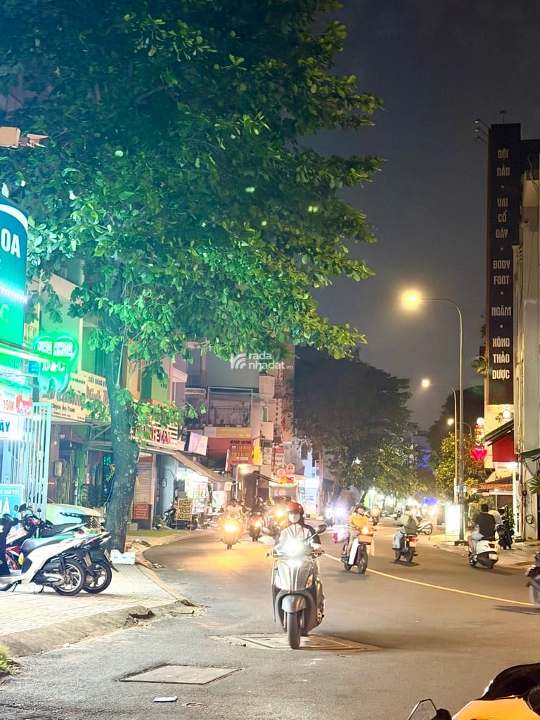 NGAY AEON MALL, MTKD TRẦN TẤN, TÂN PHÚ, 64M2 NGANG HIẾM CÓ. GIẢM 550TR CHỈ 10.5T